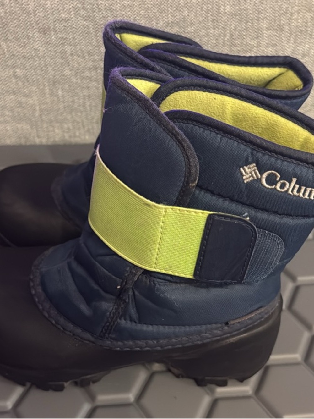 Columbia Kids Navy and Lime Strap Snow Boots